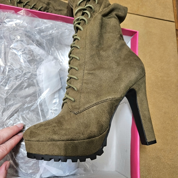 NIB REMI Platform Boot - Picture 5 of 11